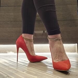 NWOT Aldo red pumps